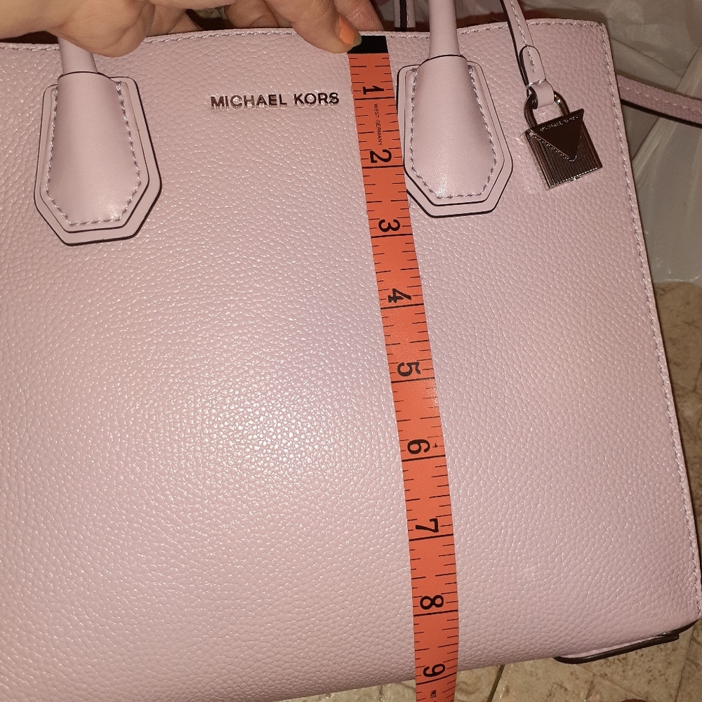 SOLD Michael Kors Medium light Quarts Mercer Bag - Picture 7 of 9